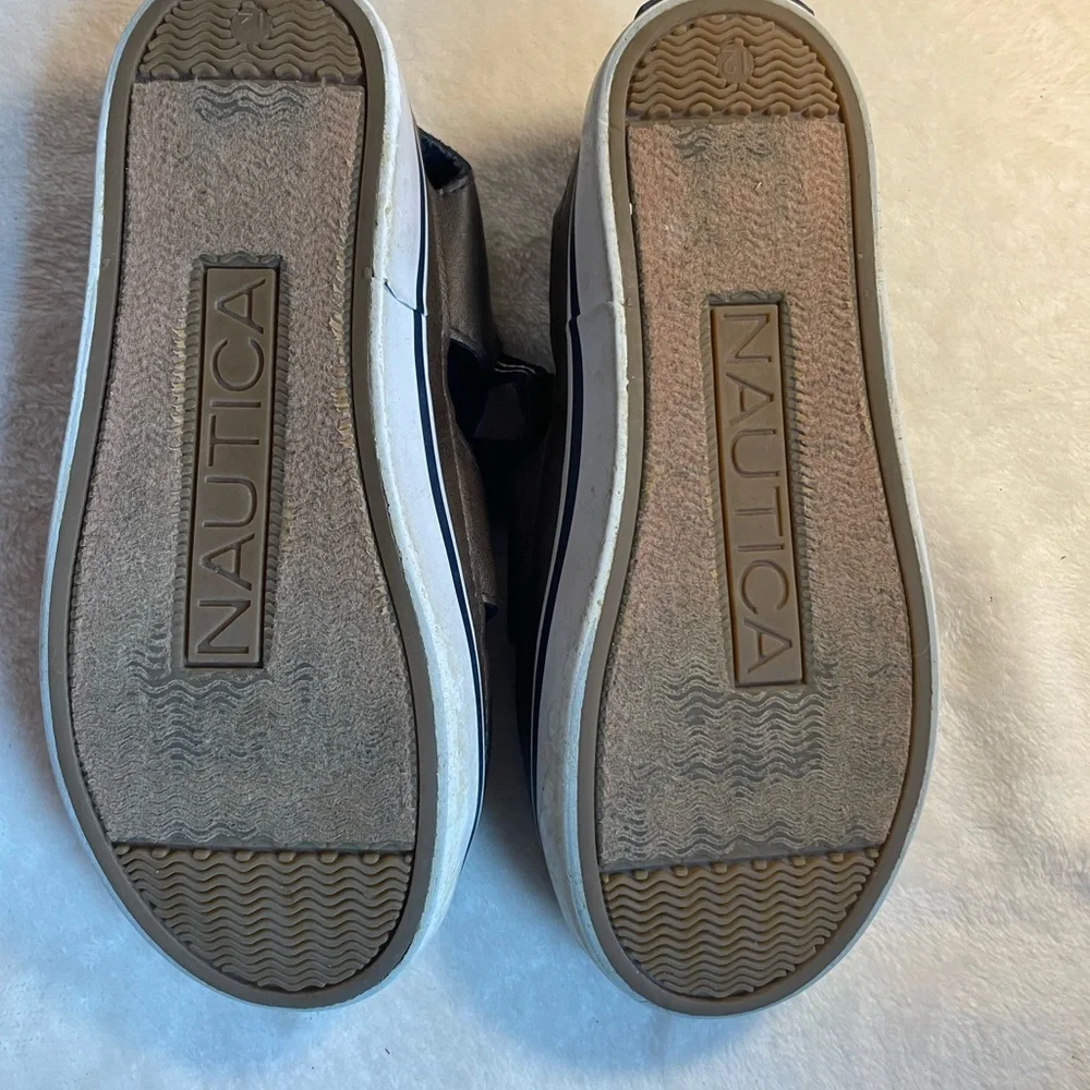 Nautica Boys’ Brown Sandals with Velcro Straps, Size‎ 12
